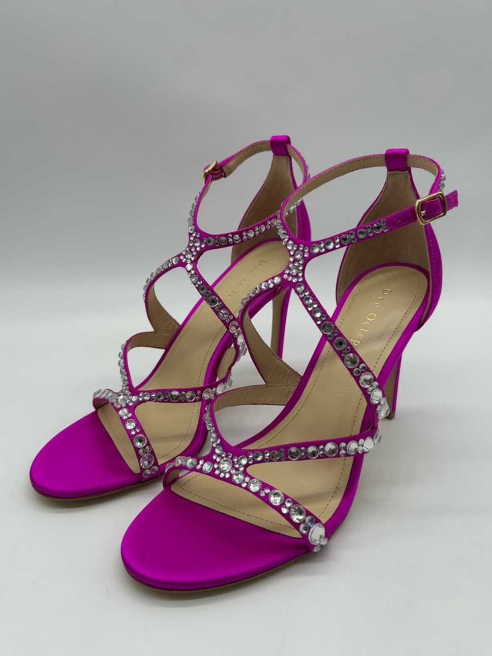 Dee Ocleppo Fiji Pink Crystal Strappy Heels 7.5 New With Box - Picture 5 of 13